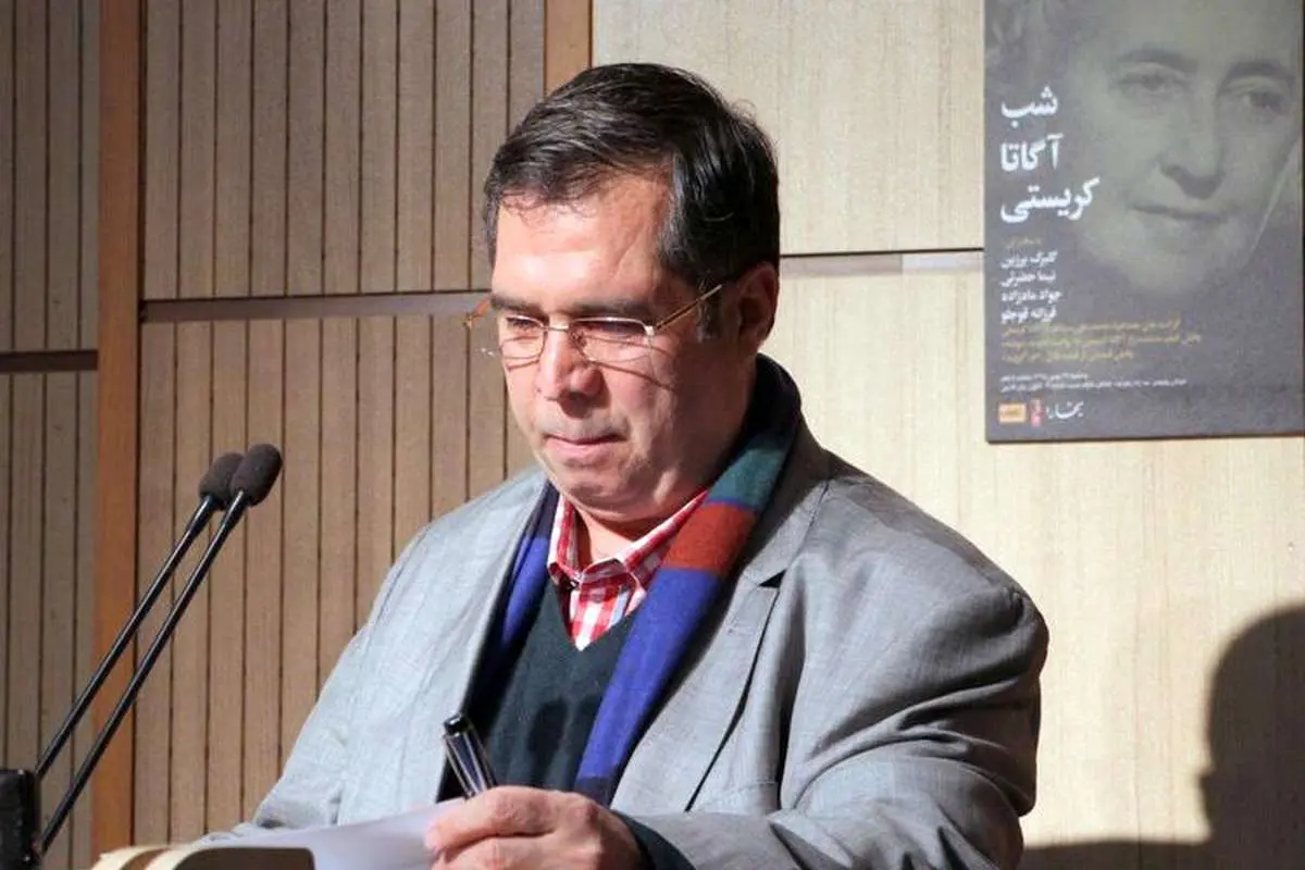 {{ speaker.firstName }} {{speaker.lastName}}